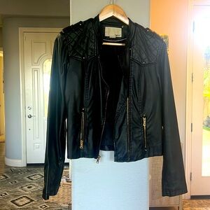 A faux leather beautiful Bonner jacket. Gently used.